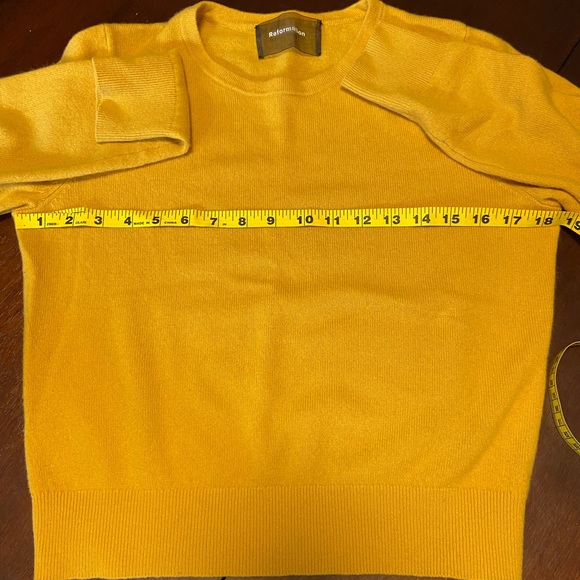 Reformation cashmere sweater xs - Picture 3 of 6